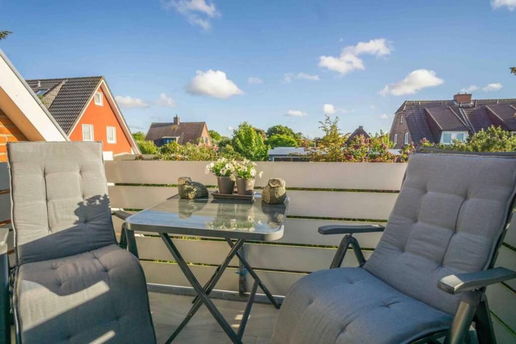 Apartment Maritim Und Individuell In Mit Balkon *