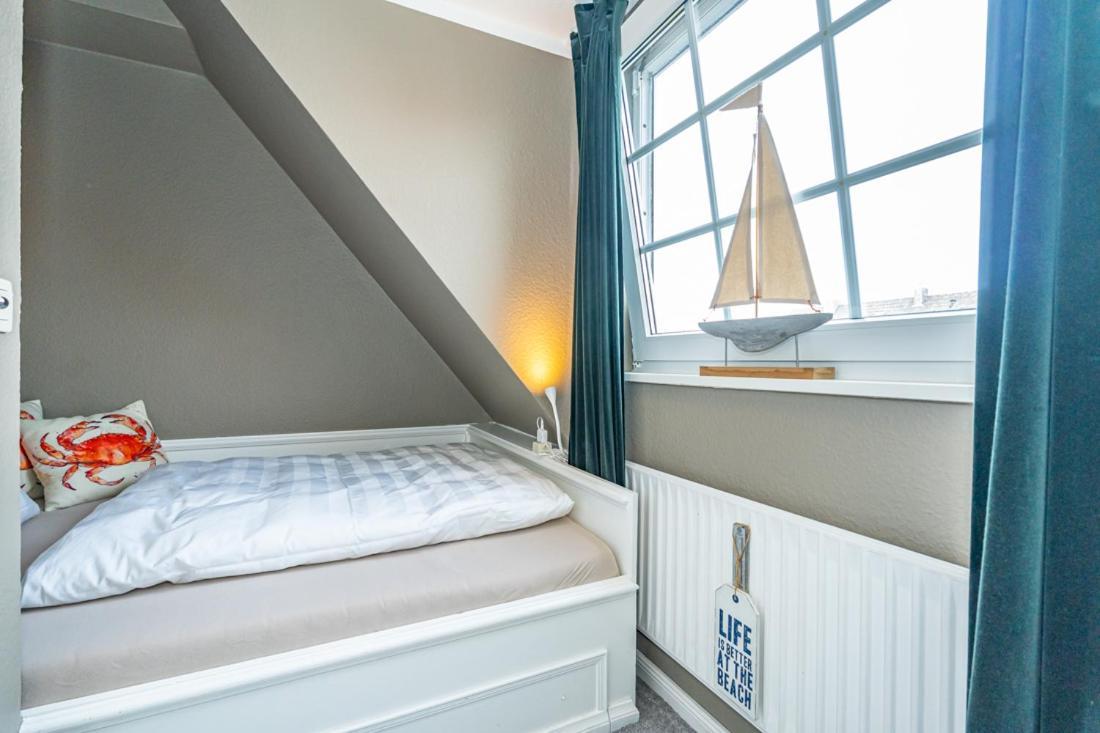 Apartment Maritim Und Individuell In Mit Balkon